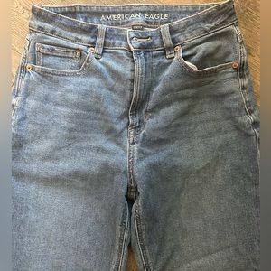 American eagle mom jeans